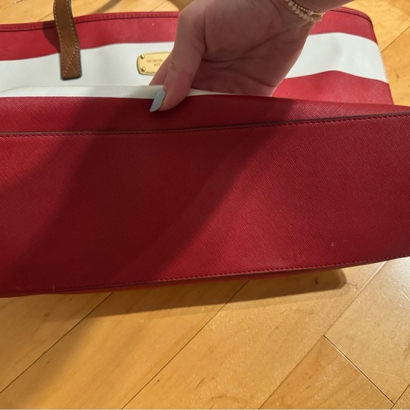 Michael Kors Jet Set Travel Stripe Medium Tote Bag - Picture 4 of 7